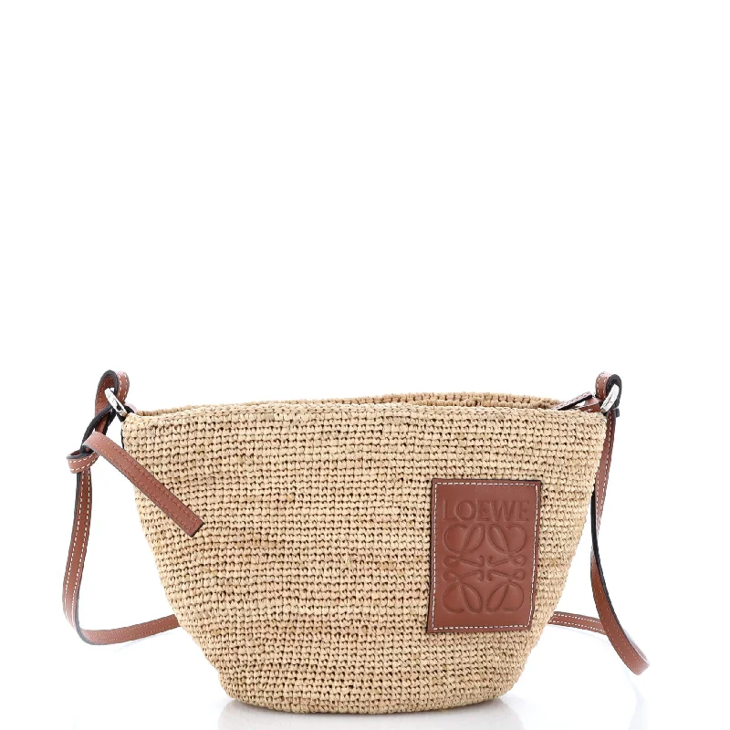 Christian Dior handbags with a detachable mirror for on - the - go touch - upsPochette Woven Raffia