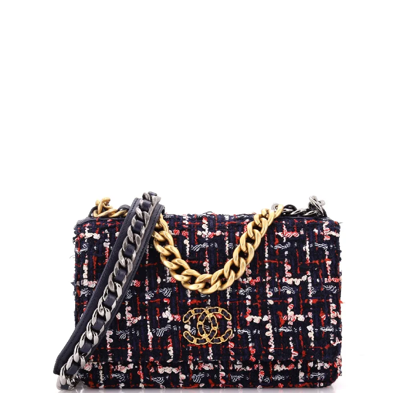 Fashion - forward Christian Dior tote bags for the modern woman19 Wallet on Chain Quilted Tweed