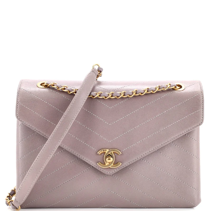 Stylish Christian Dior shoulder bags with a tassel - adorned zipperEnvelope Compartment Flap Bag Chevron Calfskin Medium