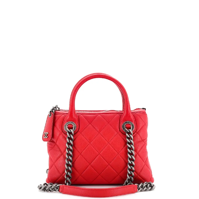 Christian Dior handbags with a snap - button closure and a decorative buckleBoy Chained Tote Quilted Calfskin Small