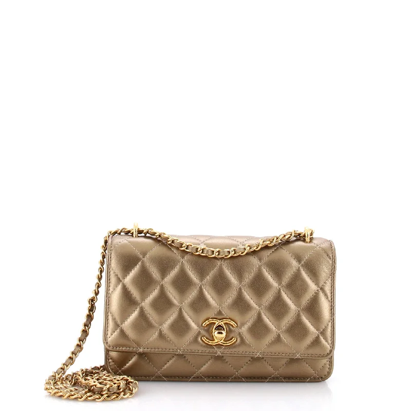 Christian Dior handbags with a removable shoulder strap for versatilityPearl Crush Wallet on Chain Quilted Iridescent Lambskin