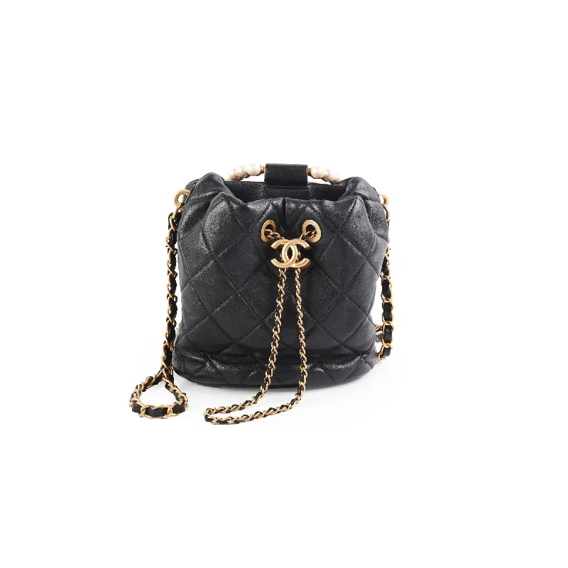 Chanel Vintage Inspired Handbag for Retro LoversChanel Pearl Top Handle Bucket Bag Lambskin Black