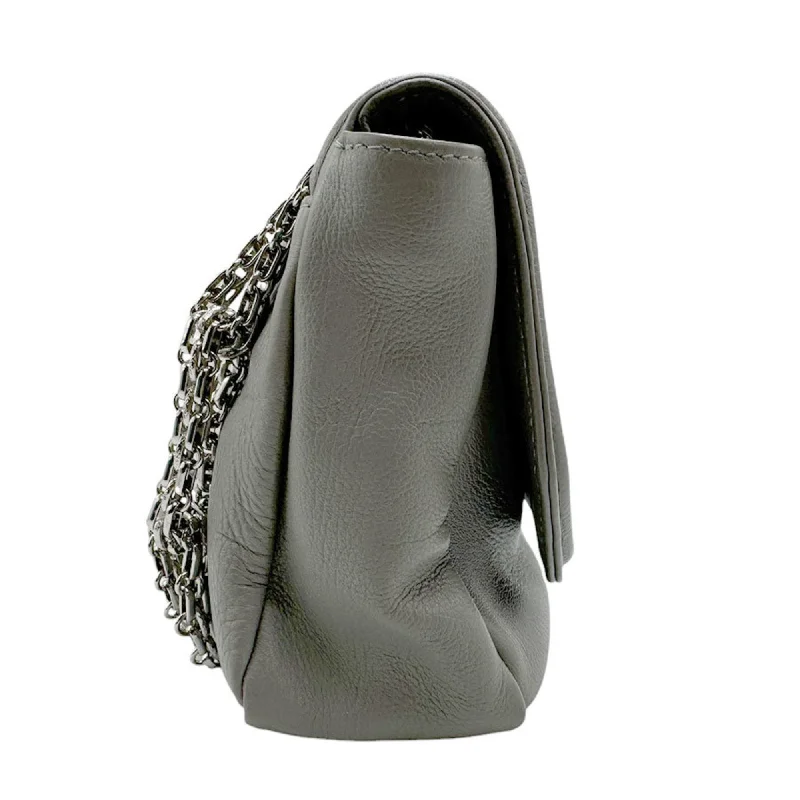 Chanel All - Match Handbag for Versatile StylingCHANEL 2,55 Shoulder Bag