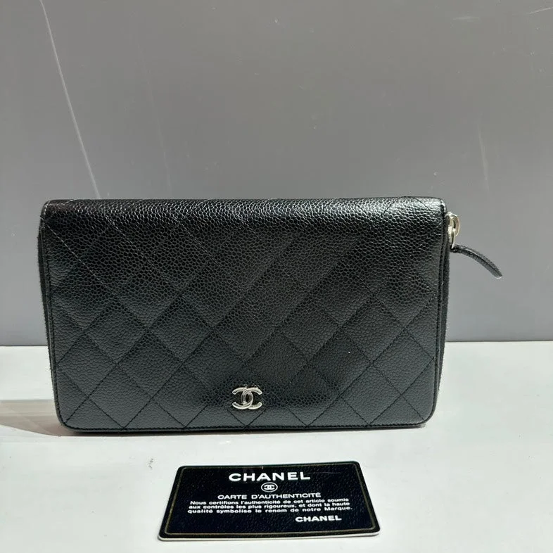 Chanel All - Match Handbag for Versatile StylingChanel Black Caviar Leather Quilted Clutch Wallet With Card