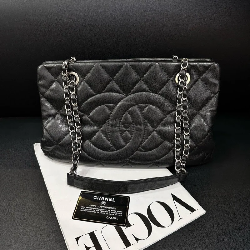 Chanel Black Handbag for Business MeetingsChanel Black Lychee Leather Chain Bag 32cm