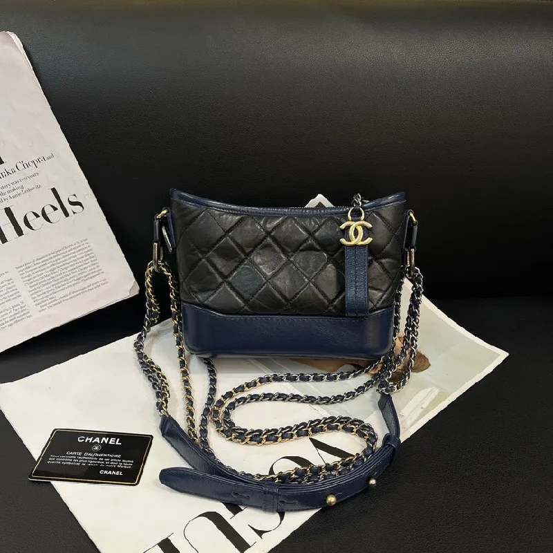 Chanel Lightweight Handbag for Daily ErrandsChanel Blue Black Small Wandering 20cm Color Block Bag