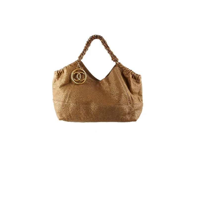 Chanel Vintage Inspired Handbag for Retro LoversChanel Gold Tote