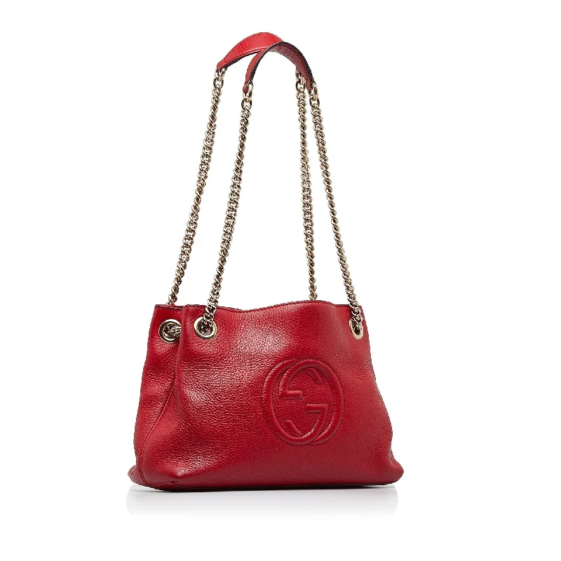 Ladies Gucci shoulder bags with a magnetic - closure flapGucci Soho Chain Tote Red Leather