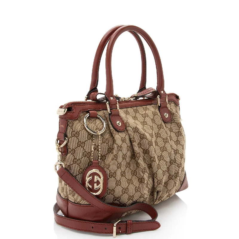 Ladies Gucci shoulder bags with a single - handle designGucci GG Canvas Sukey Medium Satchel (GRazNn)