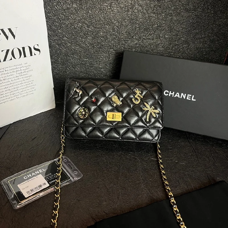 Chanel Handbag with Adjustable Strap for ComfortChanel 2.55 Wallet On Chain Black Gold Badge Limited Edition 19cm