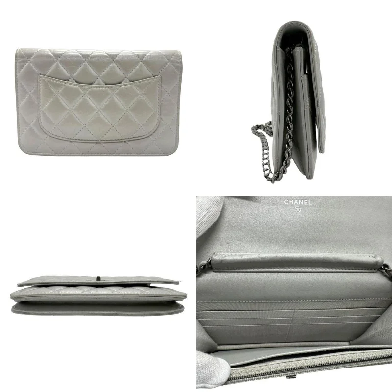 Chanel Small Crossbody Bag for TravelCHANEL 2,55 Clutch Bag