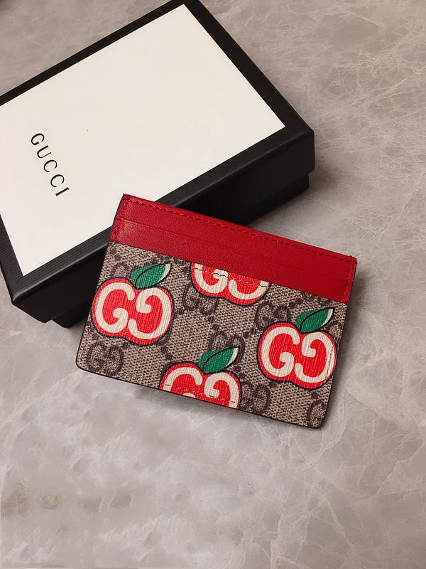 Women Gucci crossbody bags in a bold red colorGucci   Luxury Bags  1334