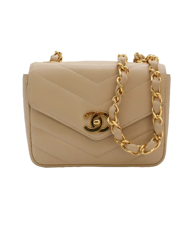 Chanel Luxury Handbag for High - End EventsCHANEL V stitch ChainShoulder Beige  DXBS0985