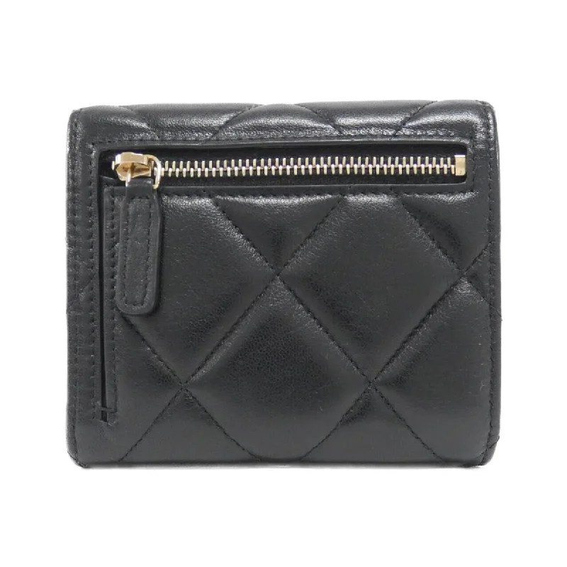 Chanel Vintage Inspired Handbag for Retro LoversChanel 19 Line AP2809 Wallet