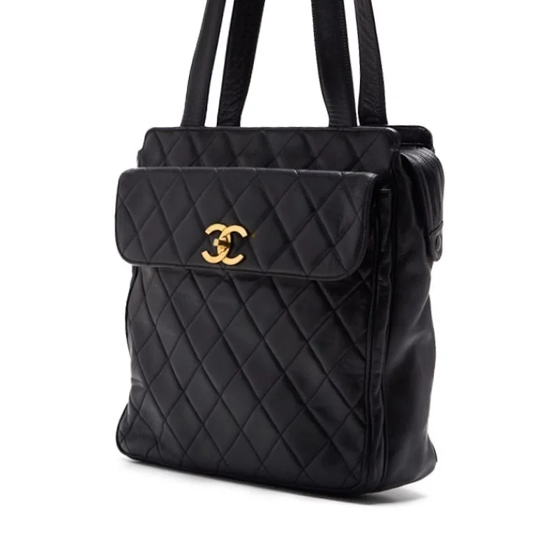 Chanel Classic Flap Bag for Evening PartyCHANEL / CHANEL Matrasse  Flaster Shoulder Bag  Black   Shoulder Bag  Shoulder Bag Hybrid 【 Ship】 Netherlands Online