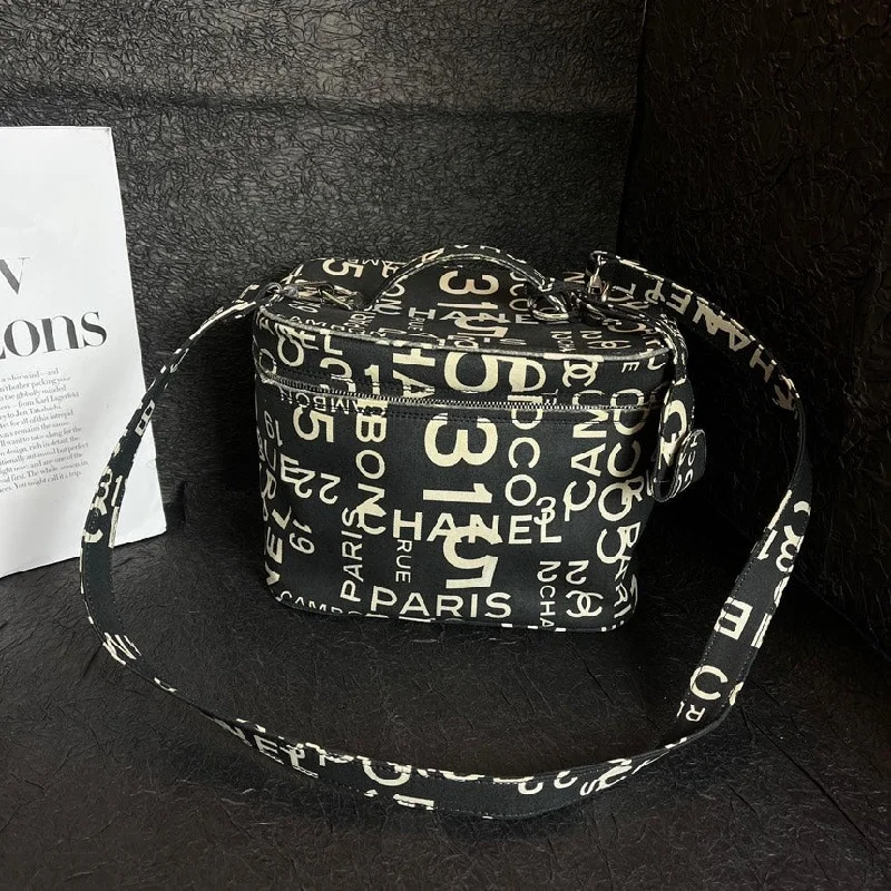 Chanel Chain Strap Handbag for Everyday UseChanel Black Denim Graffiti Logo Box Bag 23.5cm